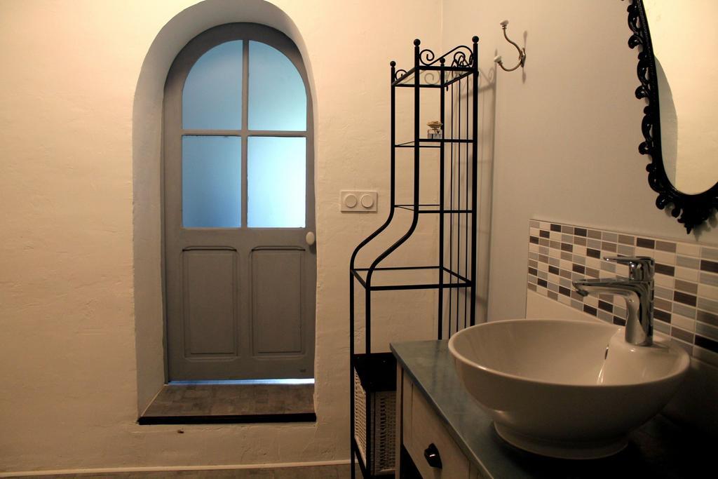 Mas De La Douceur Bed & Breakfast Saint-Andiol Стая снимка