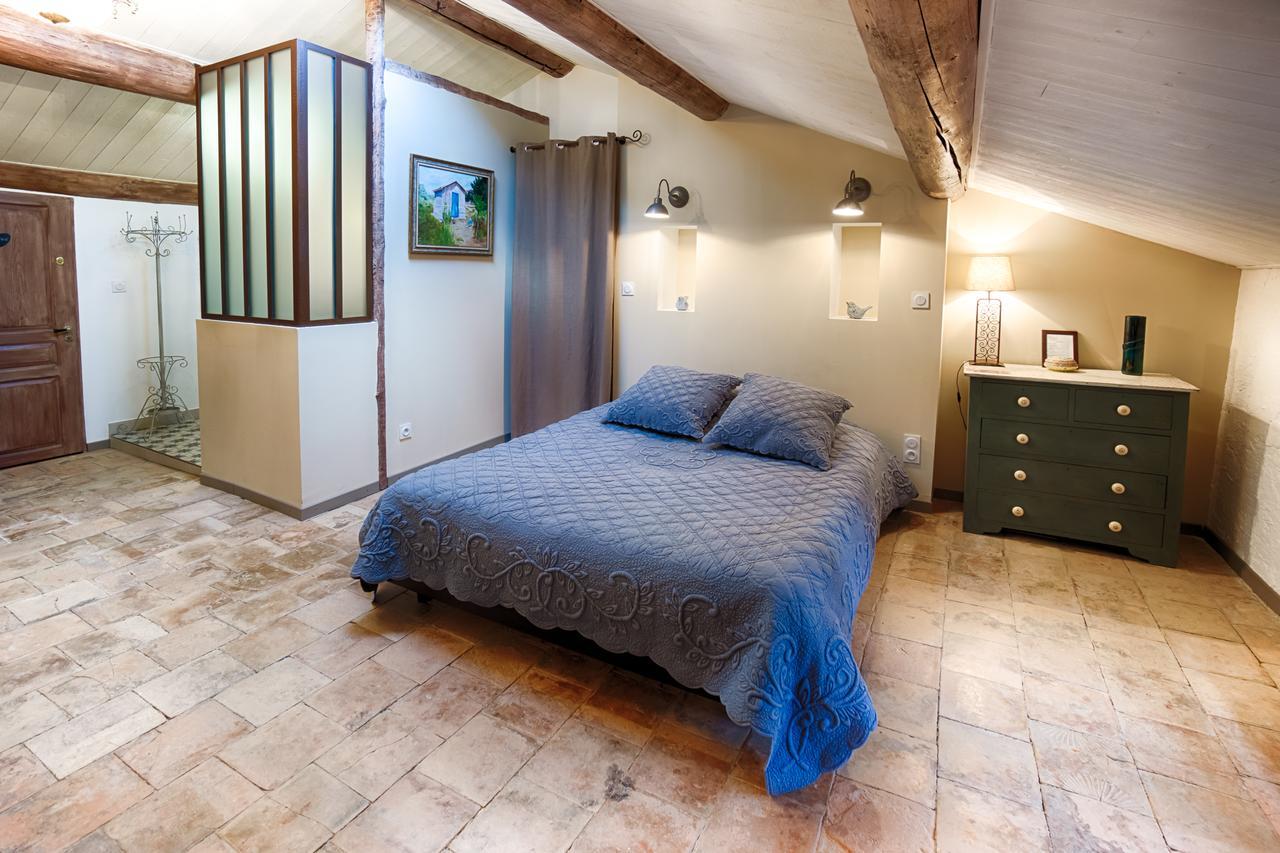 Mas De La Douceur Bed & Breakfast Saint-Andiol Екстериор снимка