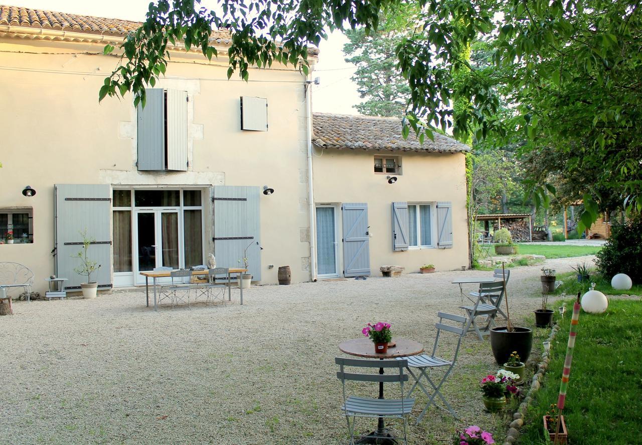 Mas De La Douceur Bed & Breakfast Saint-Andiol Екстериор снимка