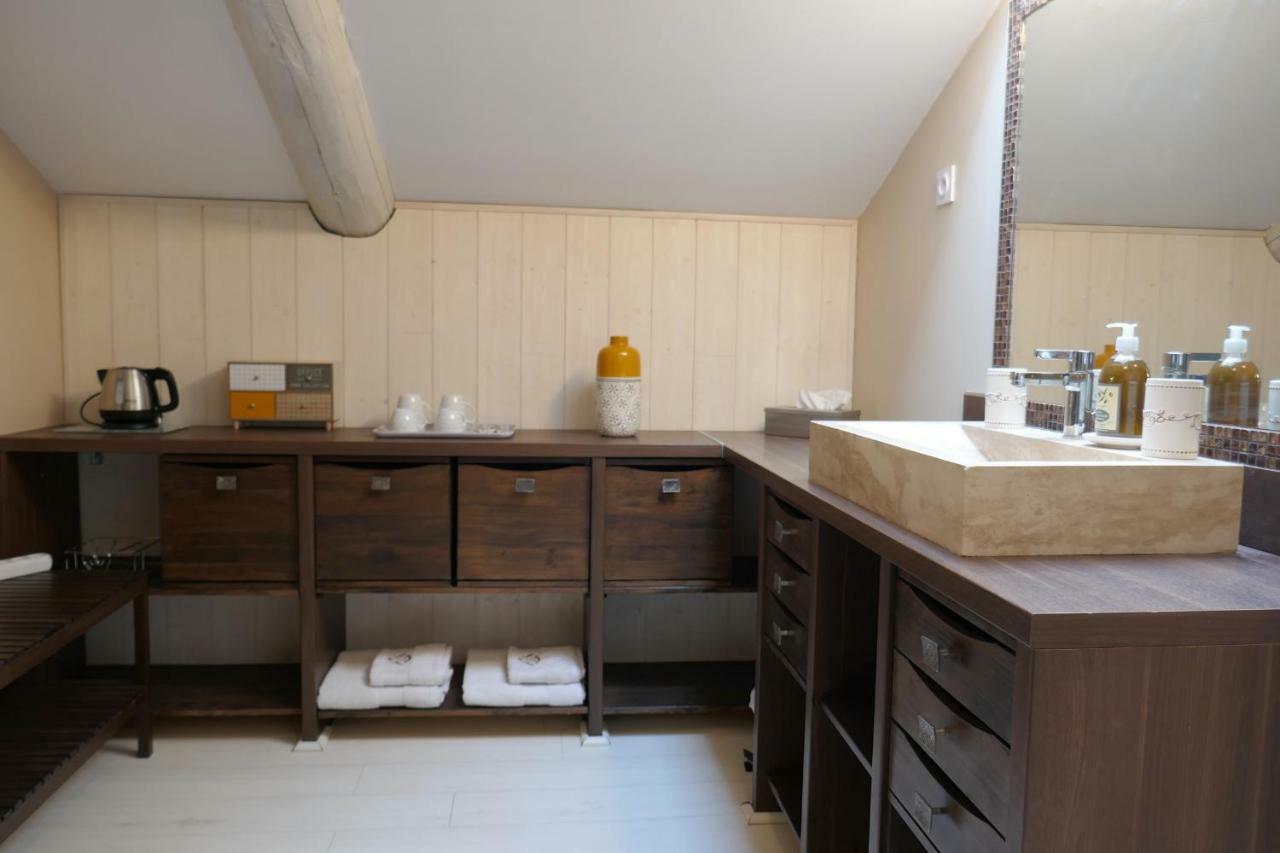 Mas De La Douceur Bed & Breakfast Saint-Andiol Екстериор снимка